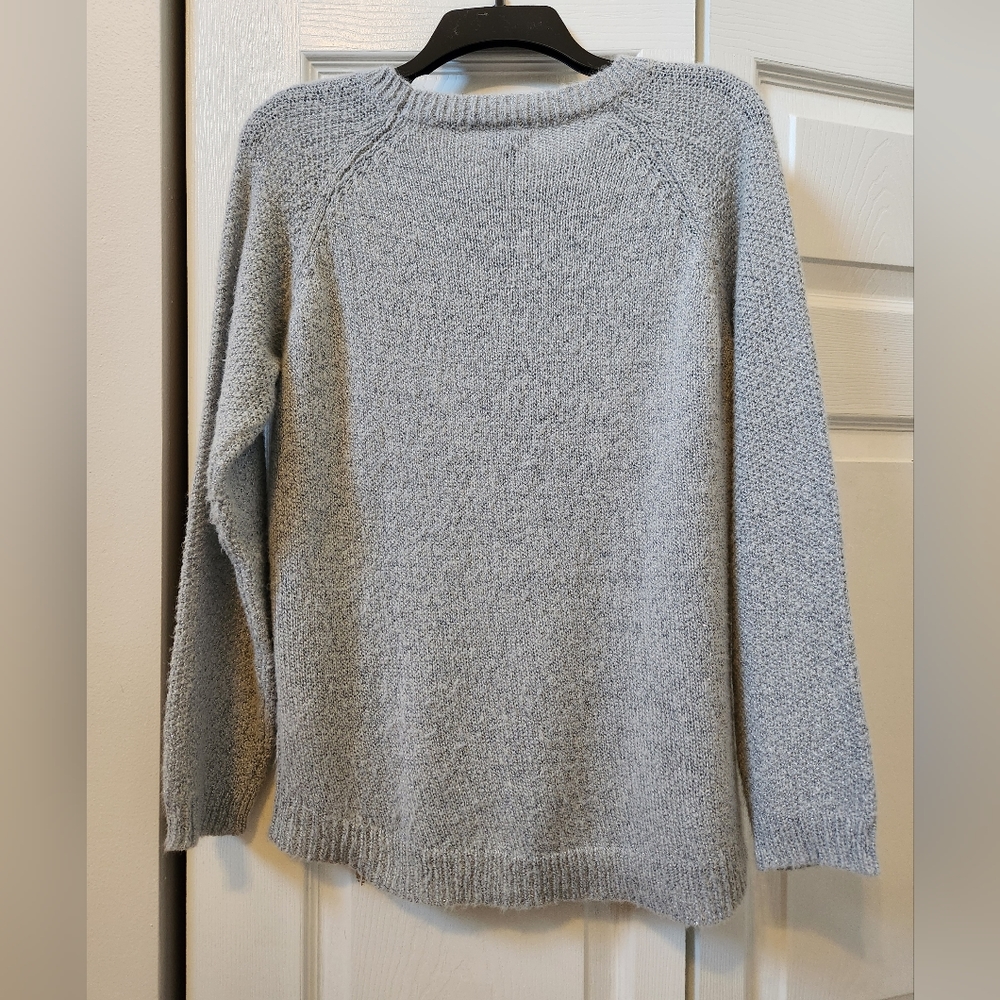 💥SALE💥Sonoma, Large, Womens Light Gray with Silver Metallic Thread Sweater - Picture 5 of 6
